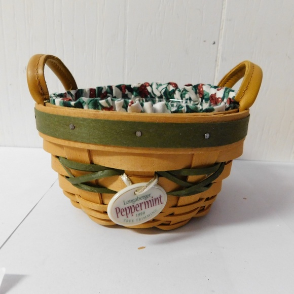 Longaberger Other - Longaberger Peppermint Basket Tree Trimming Coll